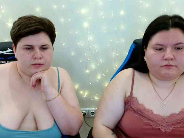 BeckyAndEllen webcam