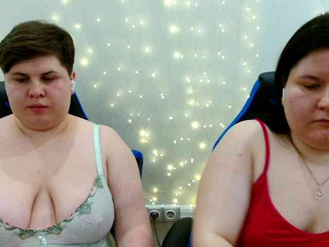 BeckyAndEllen webcam