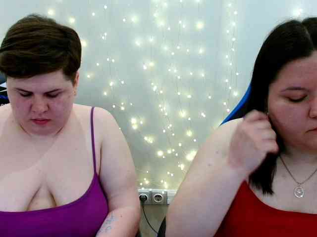 BeckyAndEllen webcam