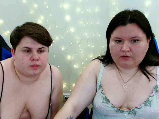 BeckyAndEllen webcam