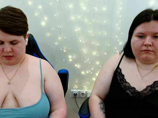 BeckyAndEllen webcam