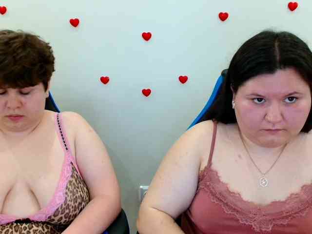 BeckyAndEllen webcam