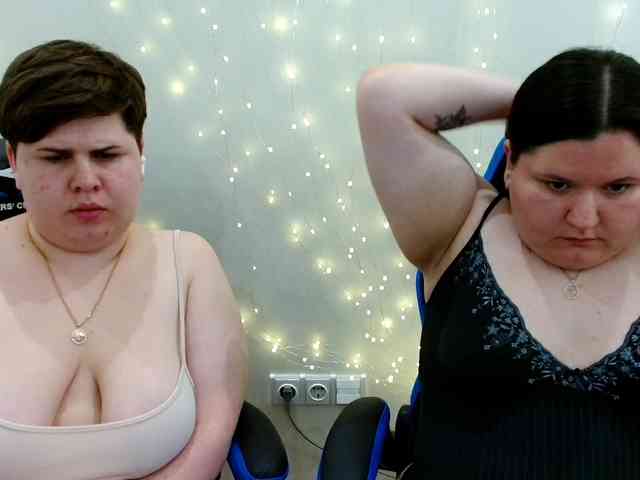 BeckyAndEllen webcam