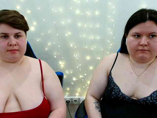 BeckyAndEllen webcam
