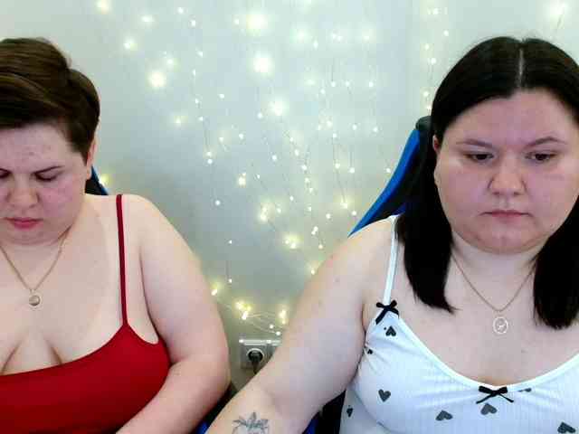 BeckyAndEllen webcam