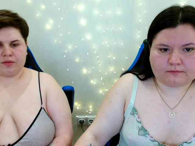 BeckyAndEllen webcam