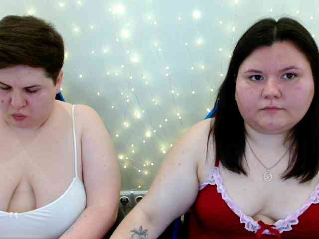 BeckyAndEllen webcam