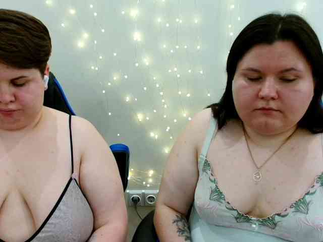 BeckyAndEllen webcam