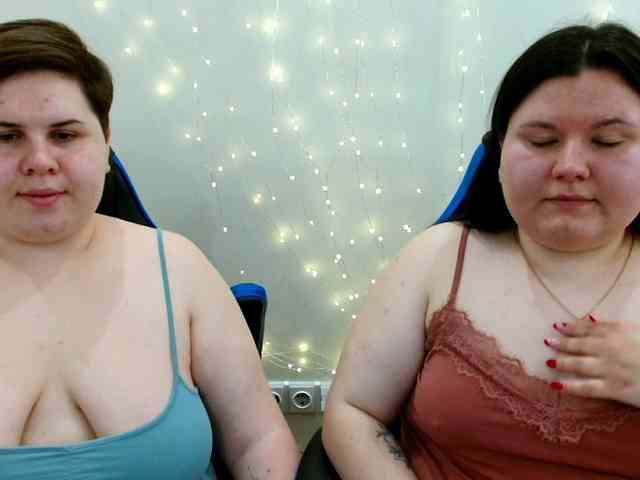 BeckyAndEllen webcam
