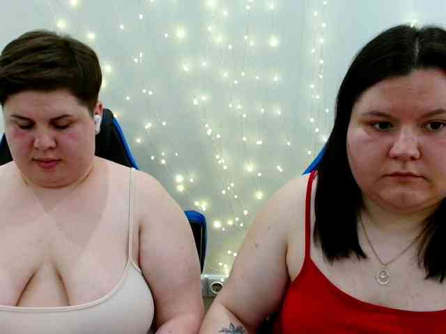 BeckyAndEllen webcam