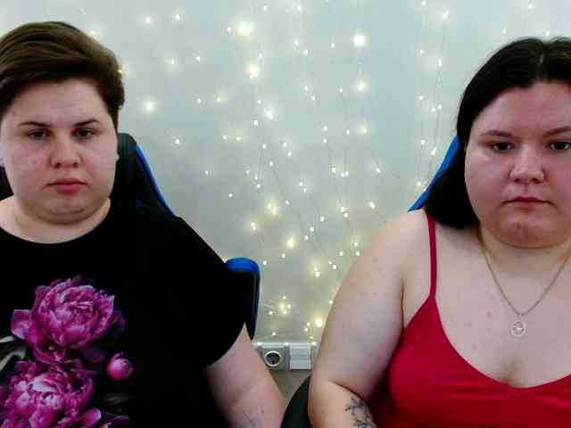 BeckyAndEllen webcam