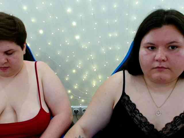 BeckyAndEllen webcam