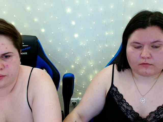 BeckyAndEllen webcam