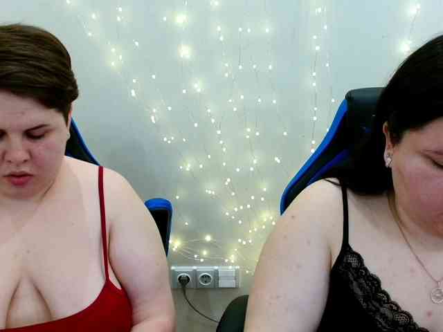 BeckyAndEllen webcam