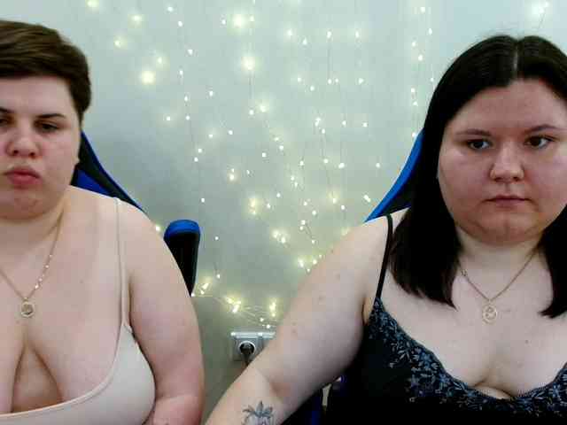 BeckyAndEllen webcam