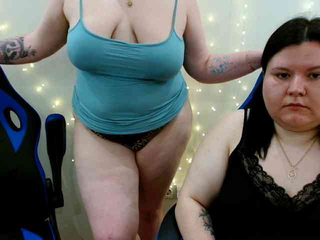 BeckyAndEllen webcam