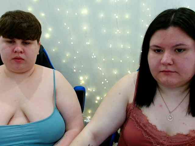 BeckyAndEllen webcam