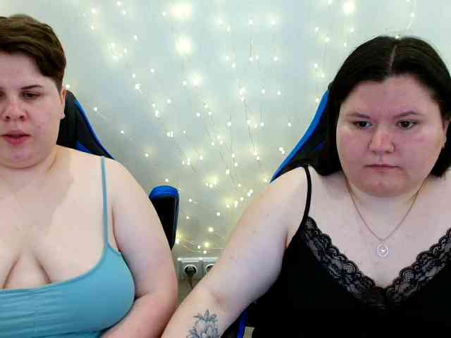 BeckyAndEllen webcam