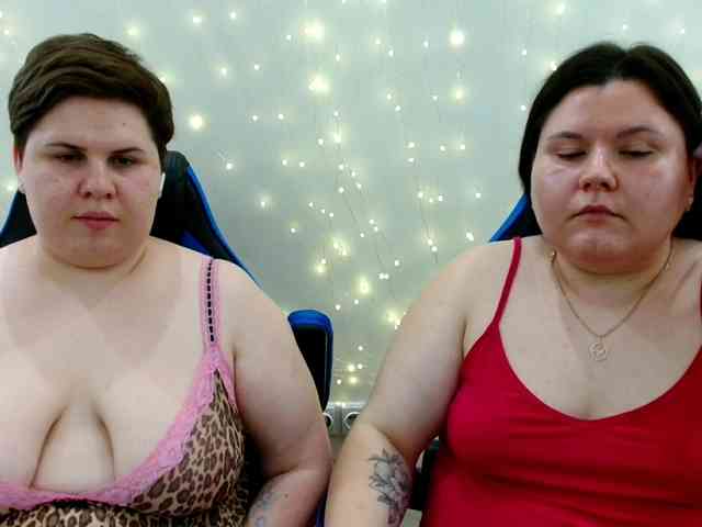 Model: BeckyAndEllen