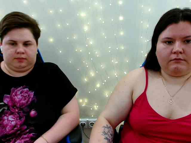 BeckyAndEllen webcam