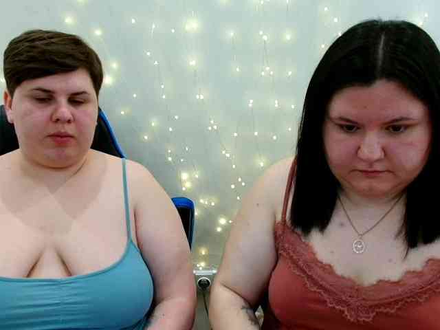 BeckyAndEllen webcam