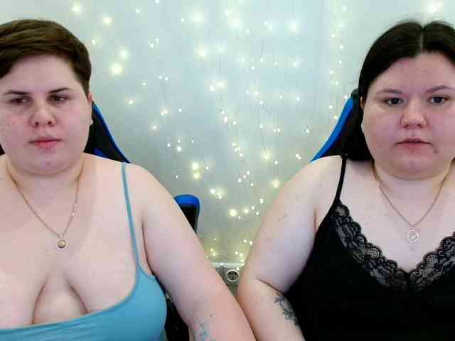 BeckyAndEllen webcam