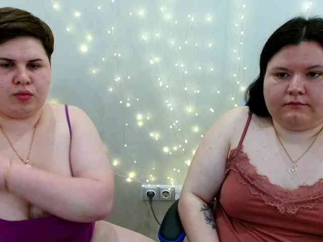 BeckyAndEllen webcam