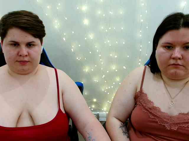 BeckyAndEllen webcam