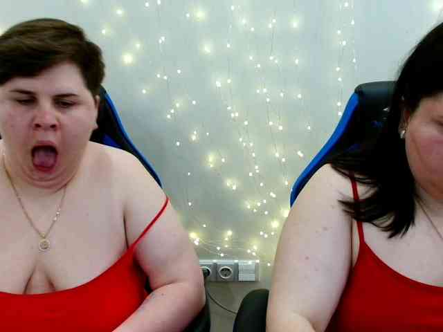 BeckyAndEllen webcam
