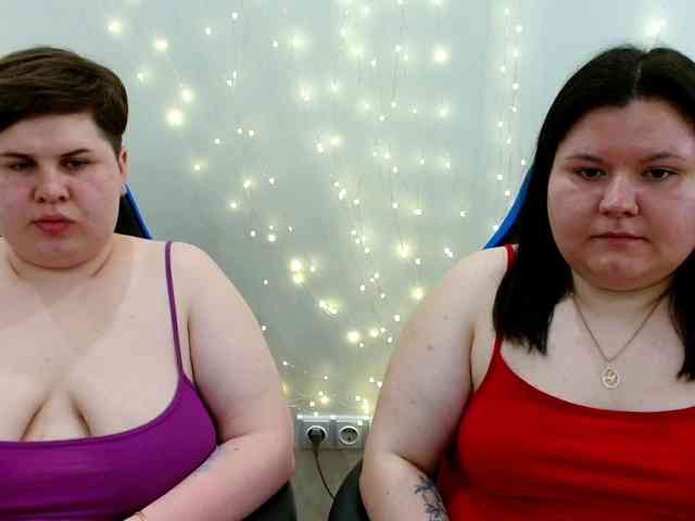 Model: BeckyAndEllen