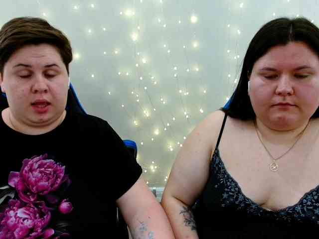 BeckyAndEllen webcam