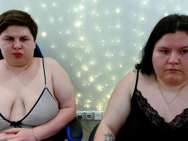 BeckyAndEllen webcam