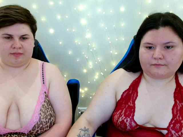 BeckyAndEllen webcam