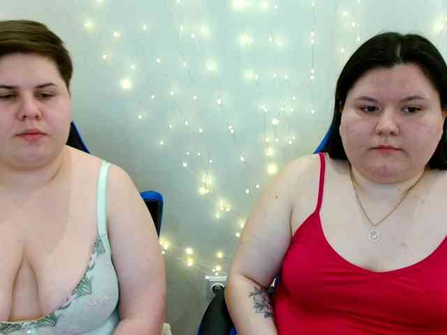 BeckyAndEllen webcam