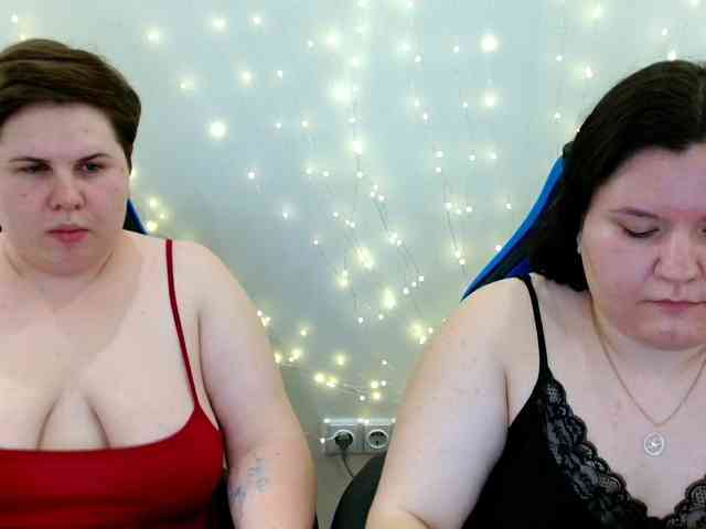 BeckyAndEllen webcam