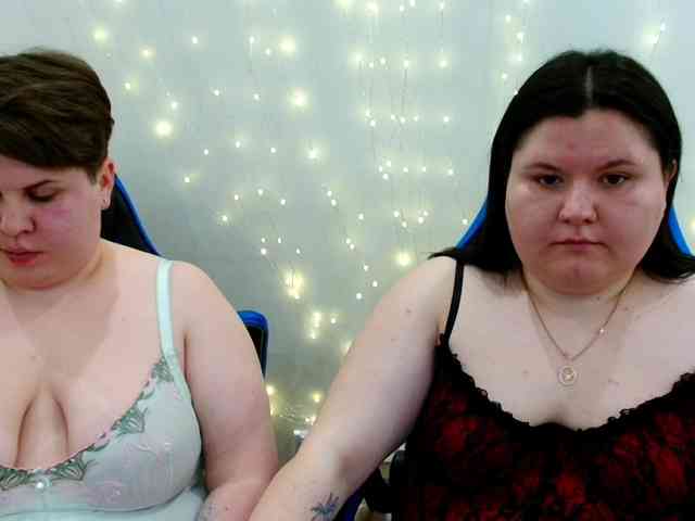 BeckyAndEllen webcam