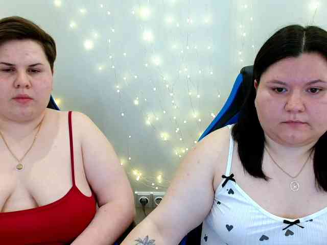Model: BeckyAndEllen