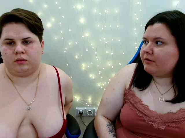 BeckyAndEllen webcam