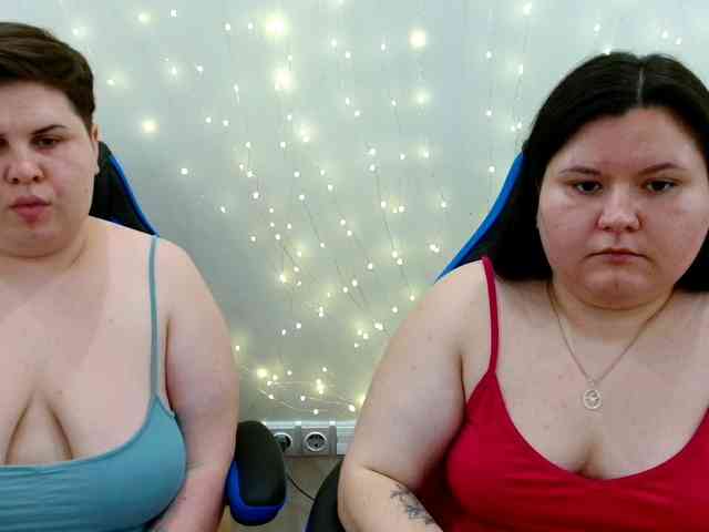 BeckyAndEllen webcam