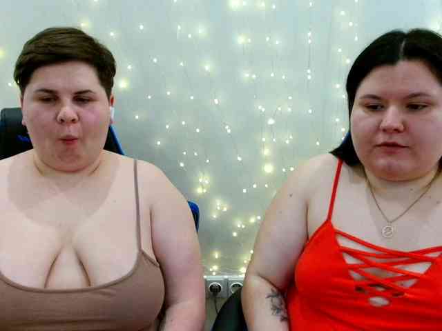 BeckyAndEllen webcam