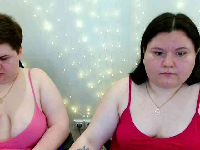 BeckyAndEllen webcam
