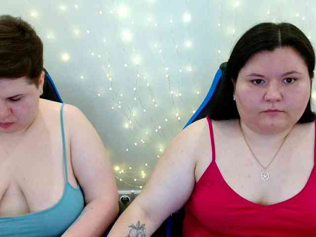 BeckyAndEllen webcam