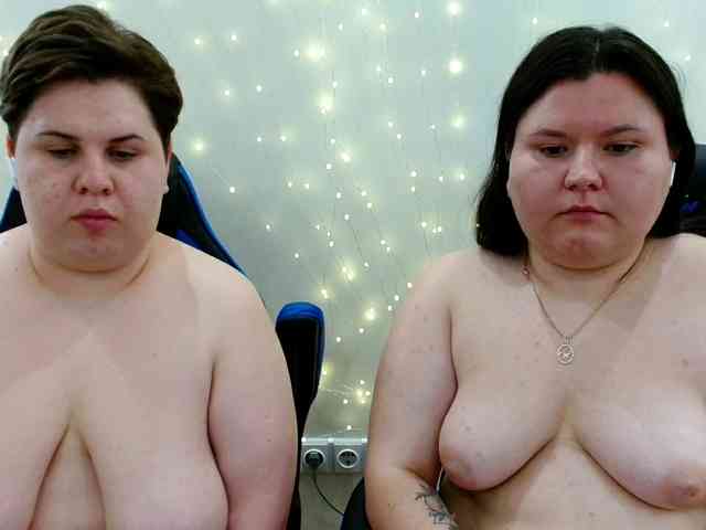 BeckyAndEllen webcam