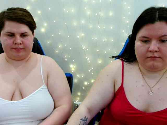 BeckyAndEllen webcam