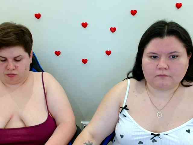 BeckyAndEllen webcam