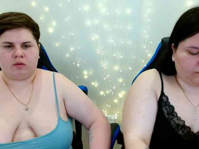 BeckyAndEllen webcam