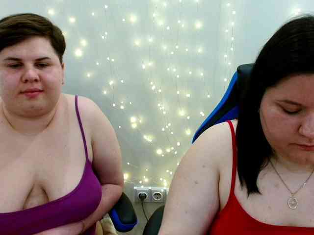 BeckyAndEllen webcam