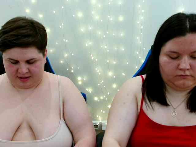 BeckyAndEllen webcam