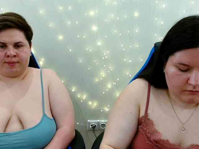 BeckyAndEllen webcam