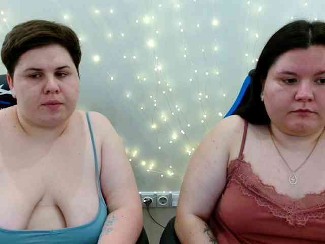 BeckyAndEllen webcam